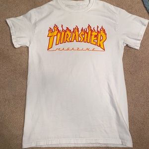 Men’s white Thrasher flame tee
